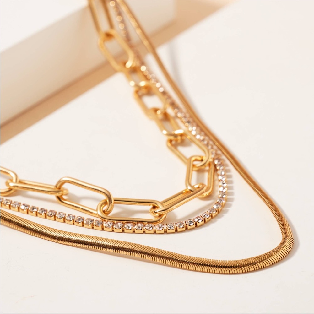 Triple chain one piece faux gold necklace